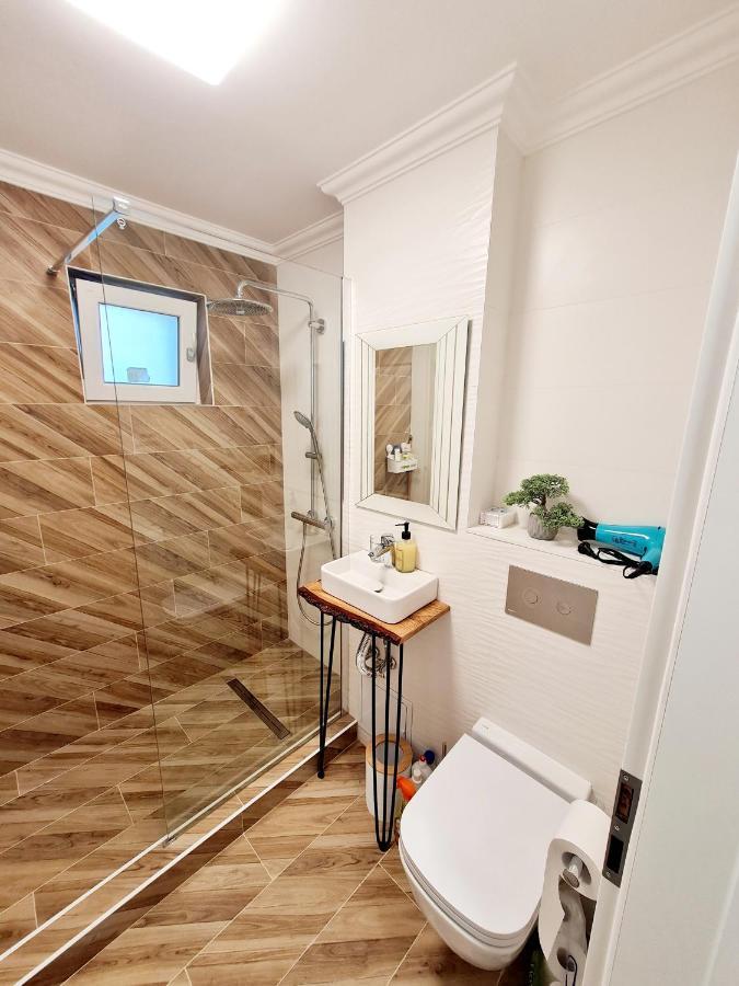 Eden Apartment Cluj-Napoca Ngoại thất bức ảnh